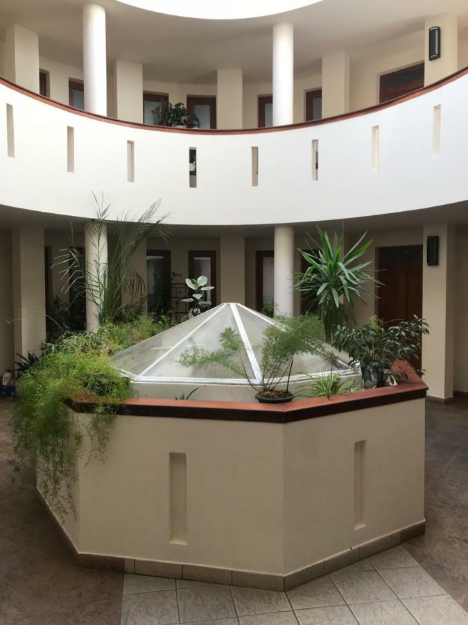 Ik Apartment Debrecen Eksteriør bilde